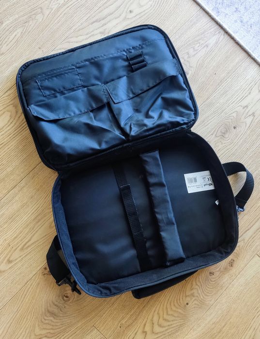 Torba na laptopa Trust - czarna - z paskiem na ramię