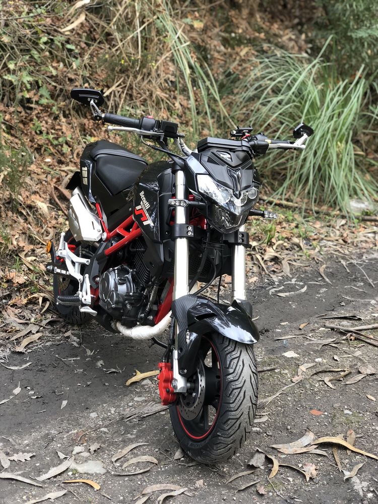 Benelli TNT 125 preta