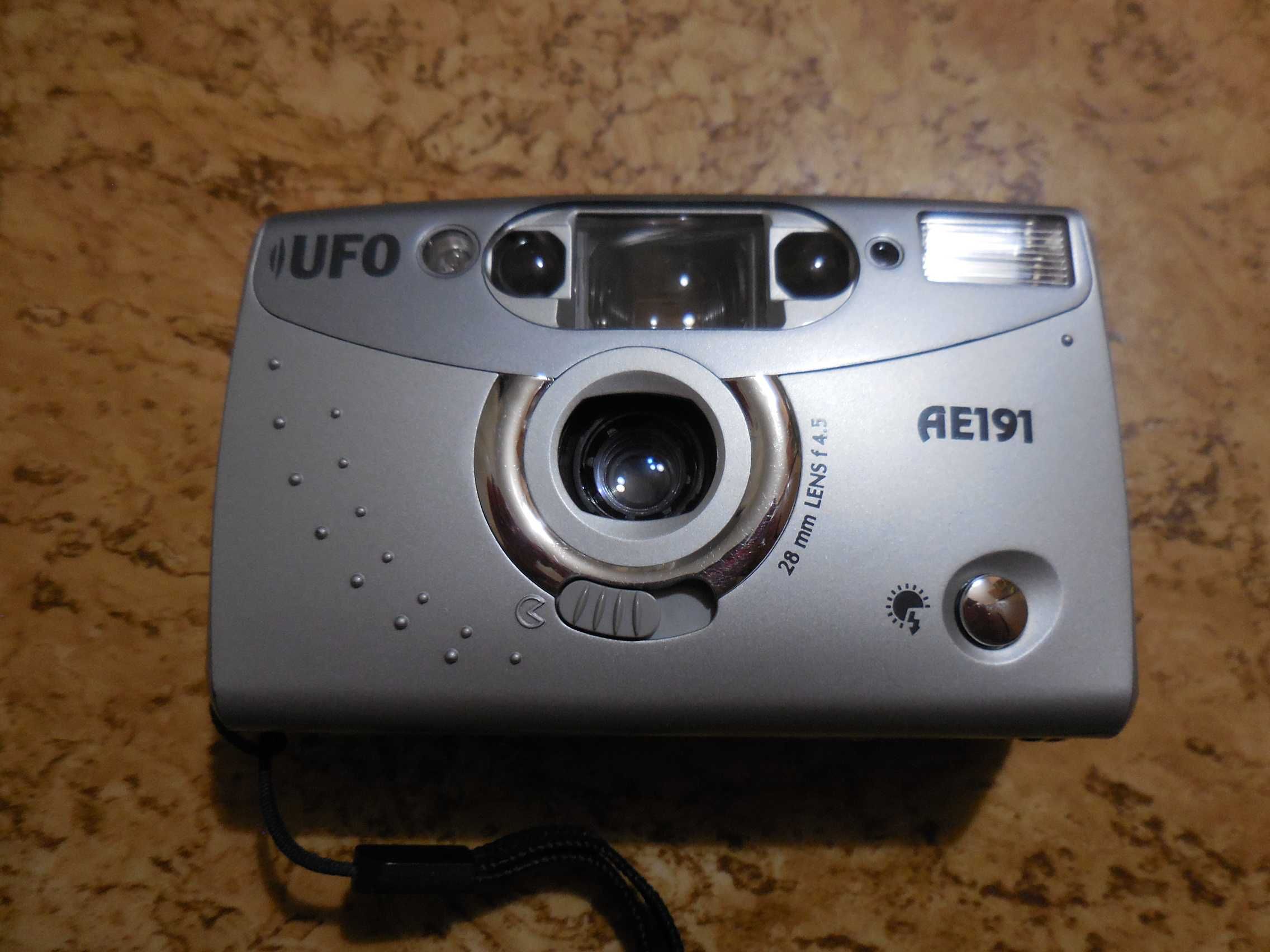 Фотоапарат плівковий UFO AE191
