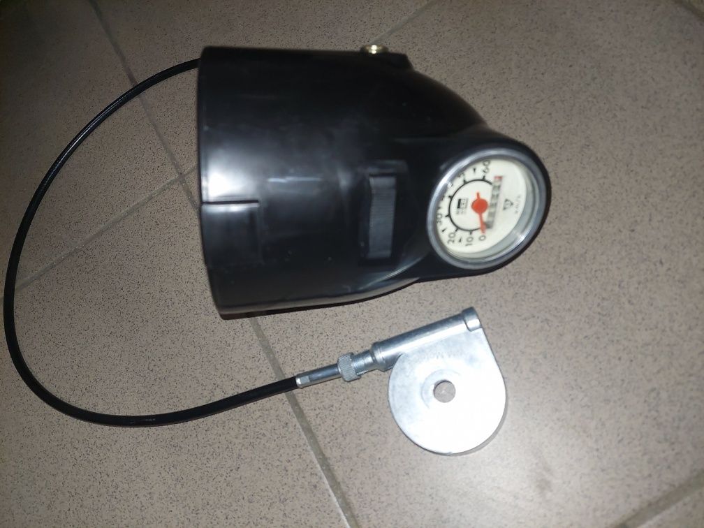 Nowy zestaw kpl lampa Romet ogar 205 licznik ślimak linka motorynka