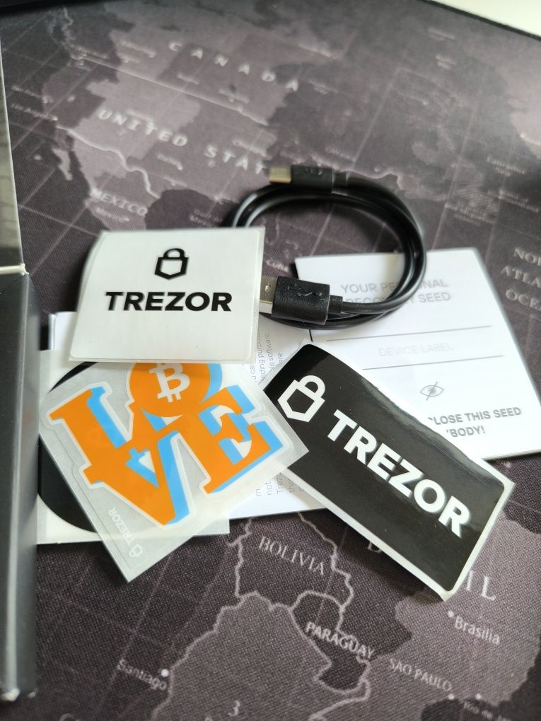 Trezor model T NOWY