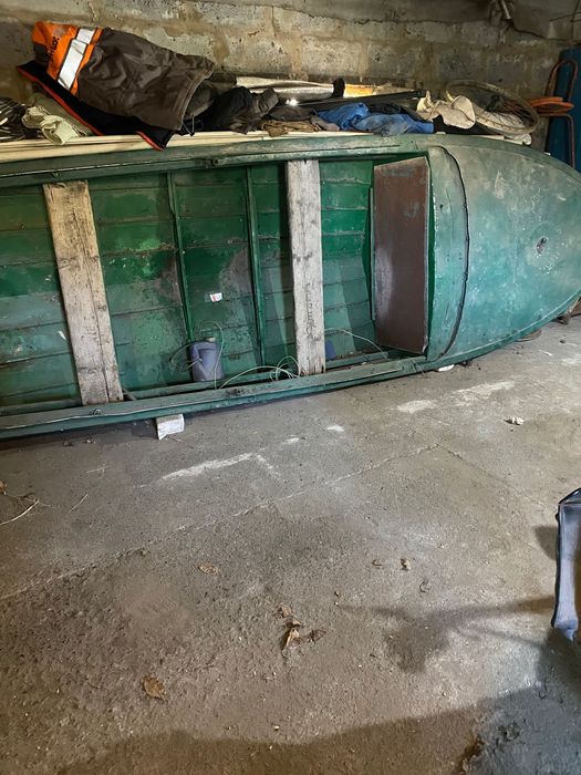 Продам лодку Казанка в хорошем состоянии