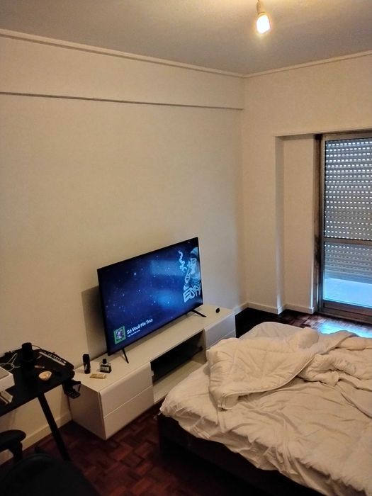 Quarto em Almada, Av 25 de abril