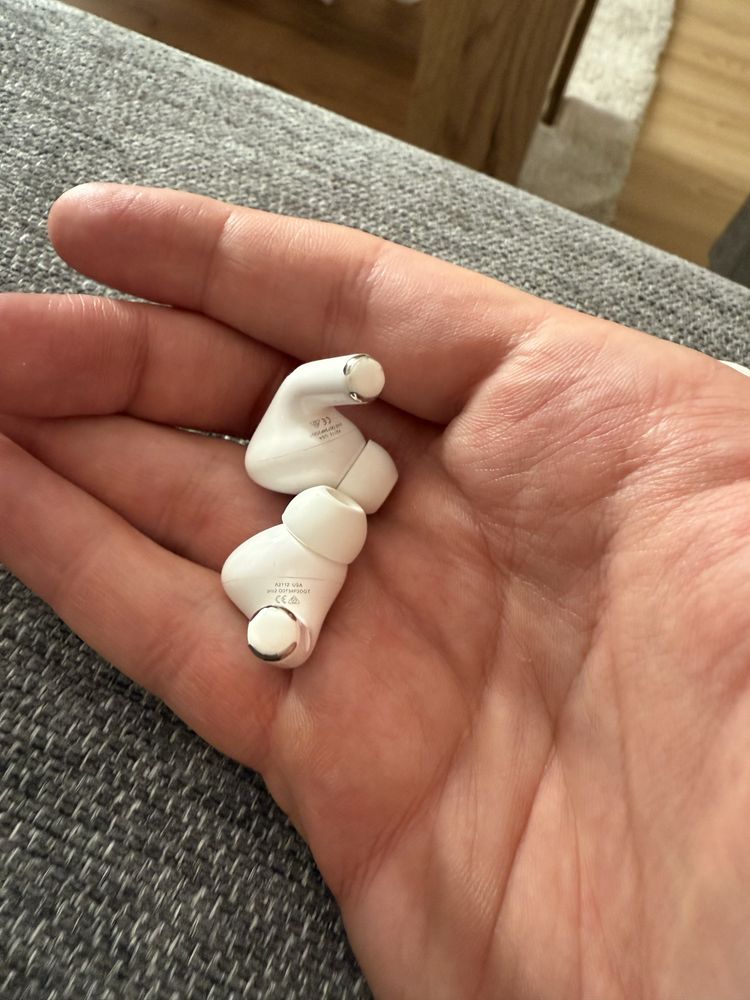 AirPods pro 2.