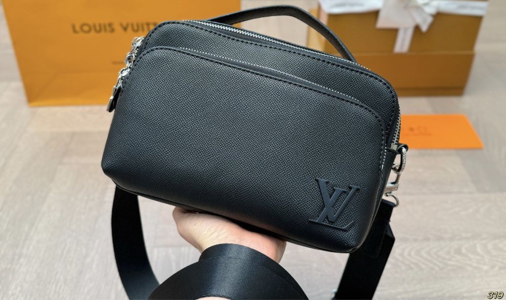 Сумка Louis Vuitton мужская унисекс черная через плечо барсетка