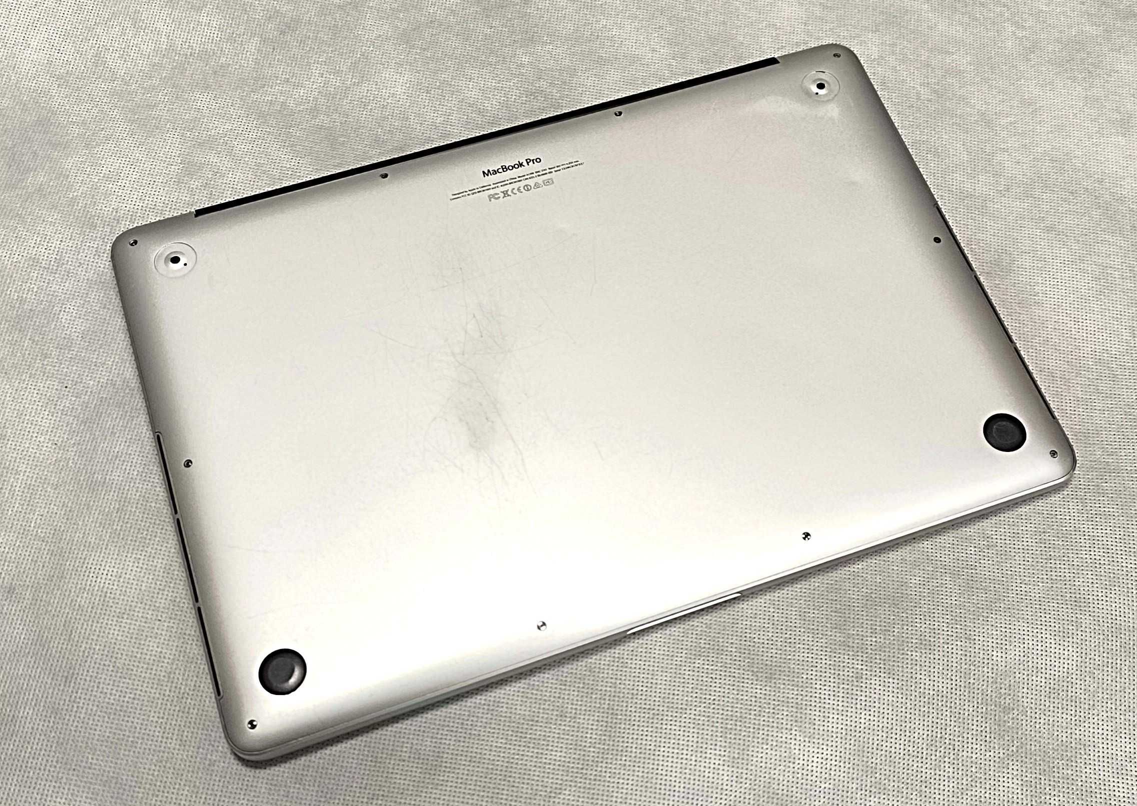 MacBook Pro (Retina, 15-inch, Late 2013)  - sprawny