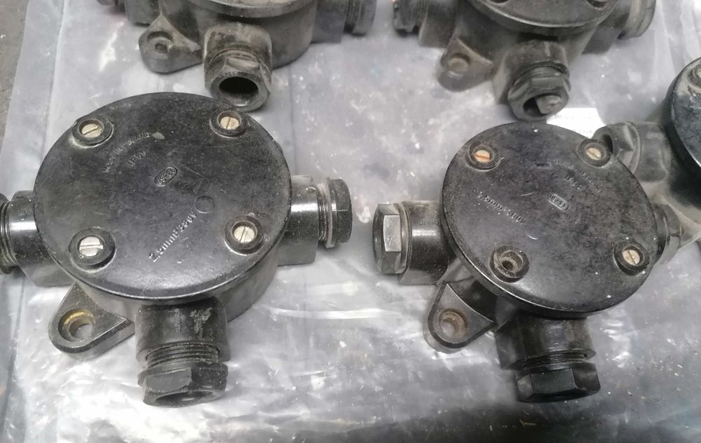 Puszka elektryczna OSPEL PRL retro bakielit bakielitowa stara zabytek