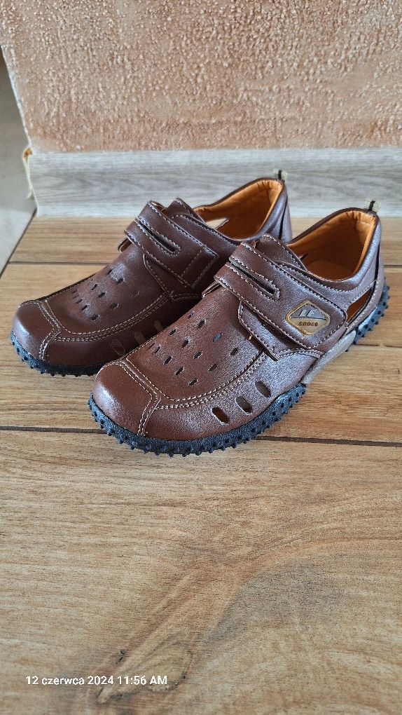 Buty sandały półbuty 35