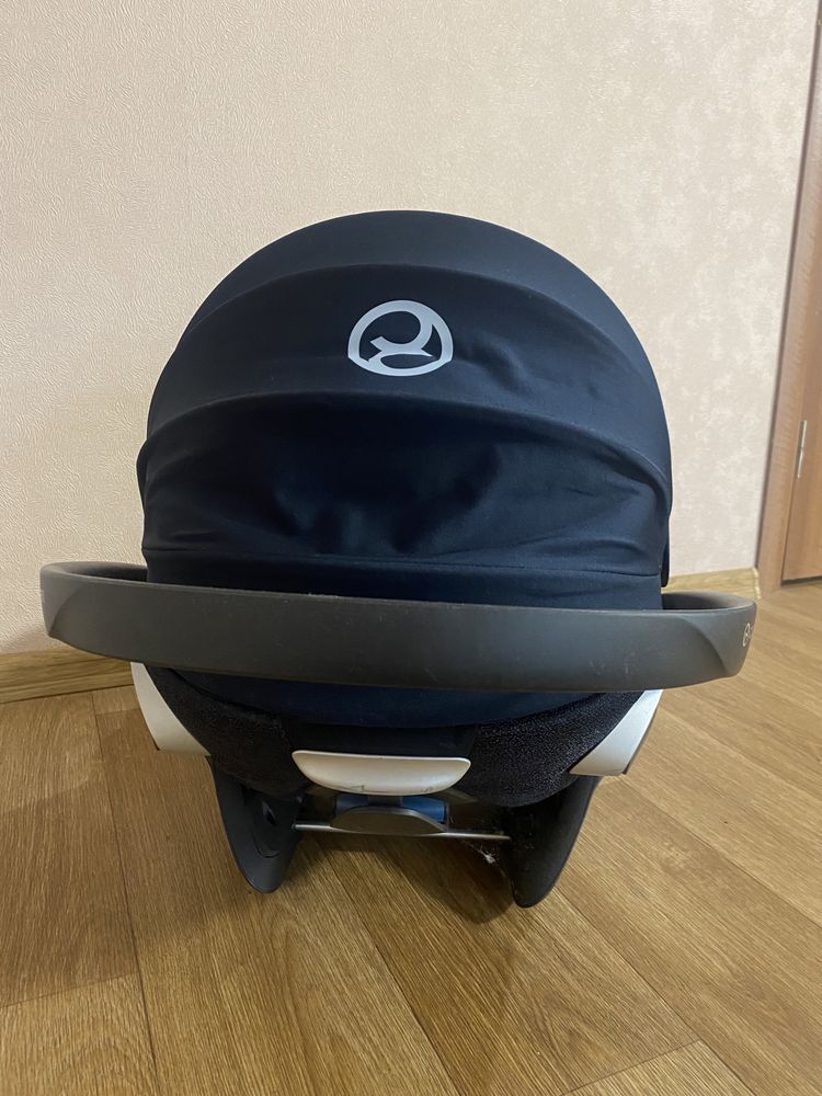 Продам автокресло Cybex Cloud Z