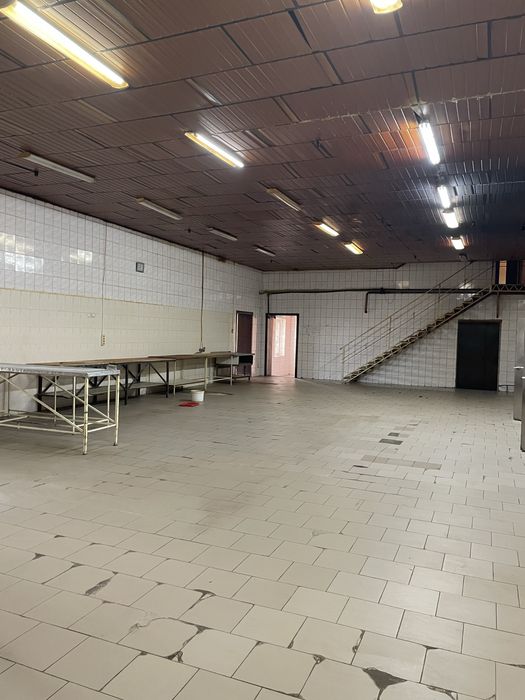 Комплекс виробничих, складських, офісних приміщень.