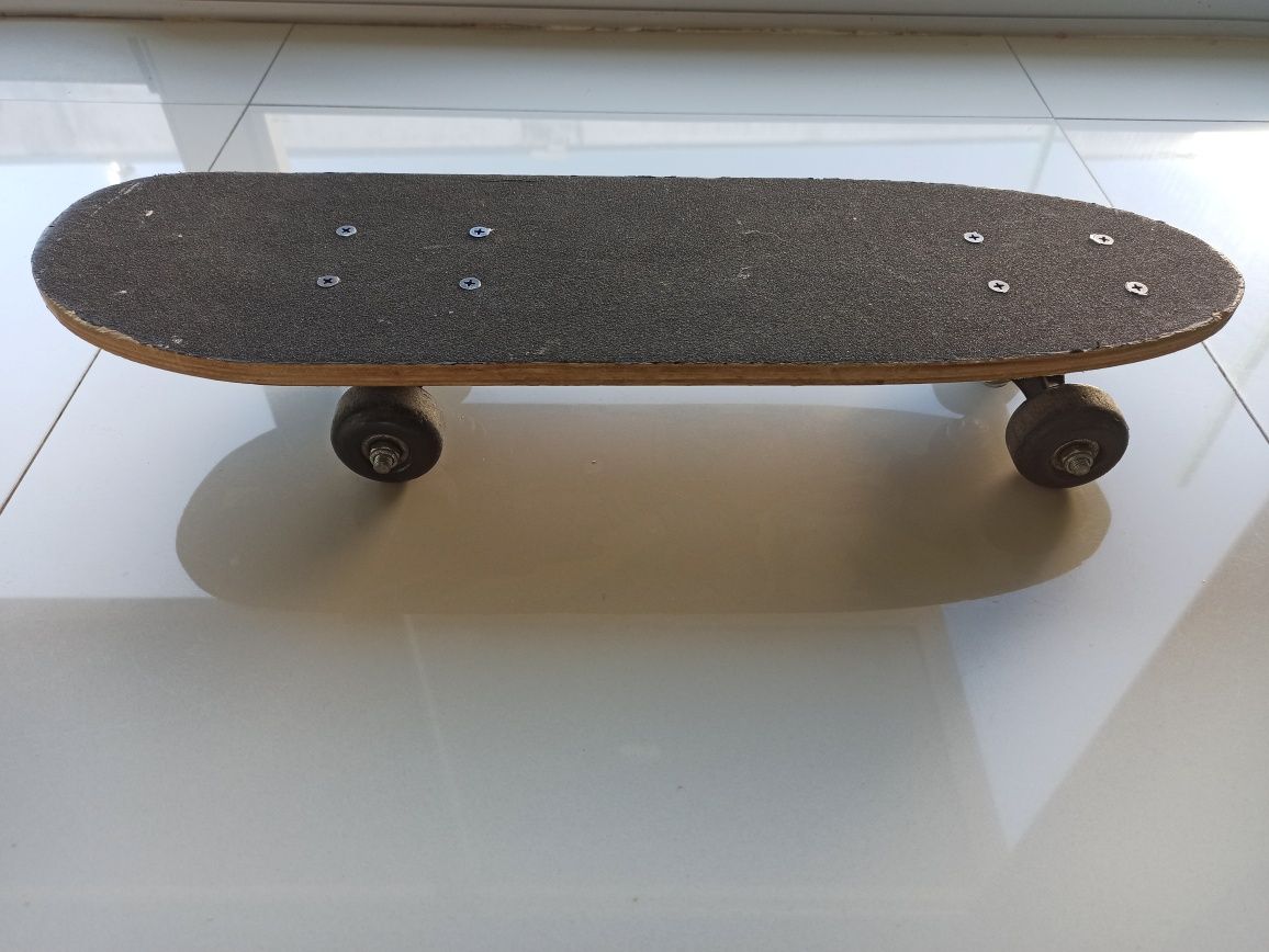 Skate Deeply 0.52 cm x 0.15