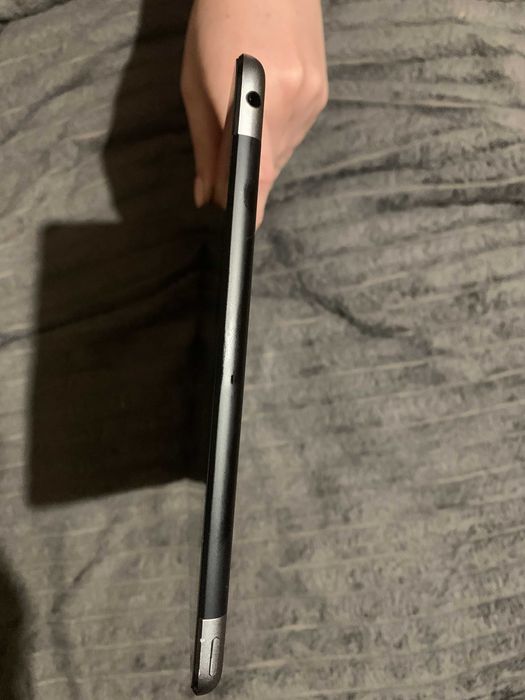Ipad AIR 16gb LTE в хорошем состоянии