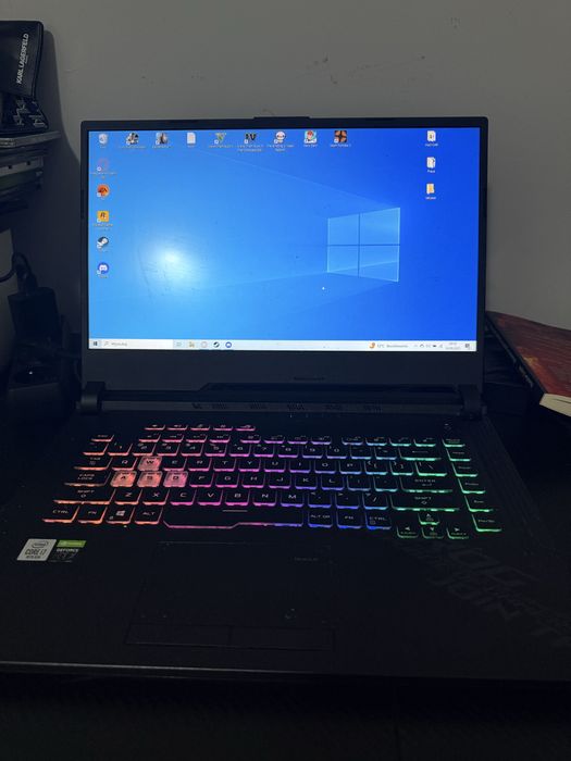 Laptop gamingowy  asus Rog i7 RTX 144hz