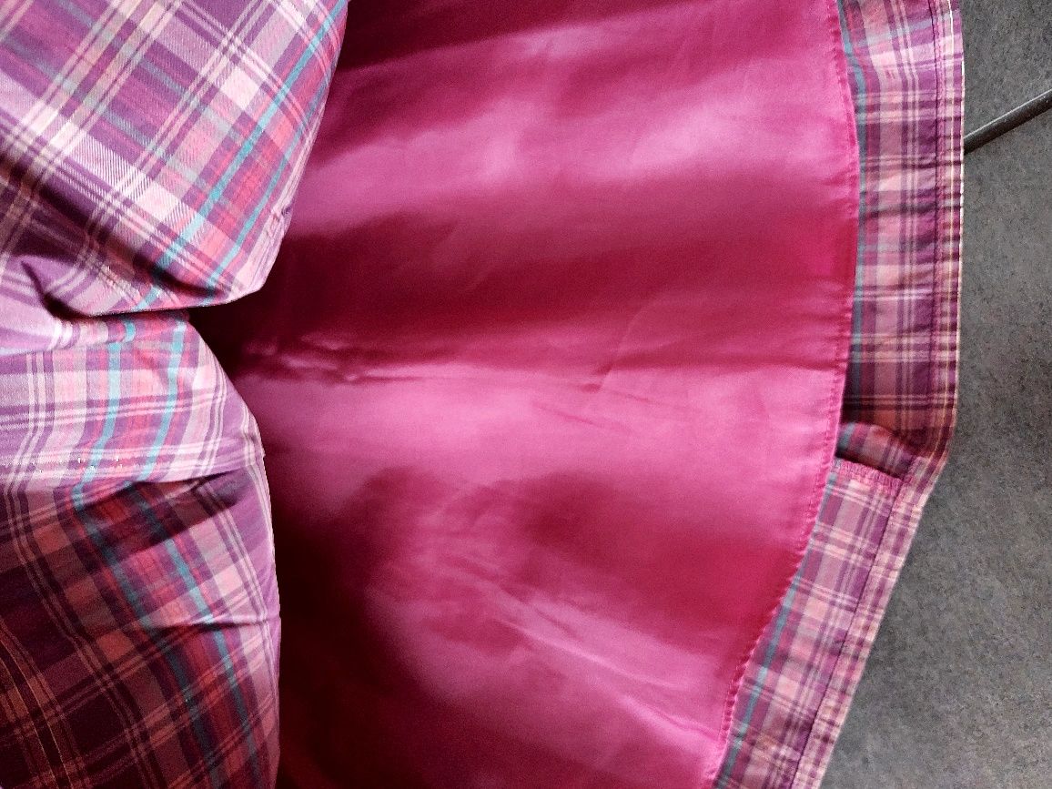 Sukienka z podszewka, w różowo- fioletowa krateczkę rozkiar 68-84

Jas