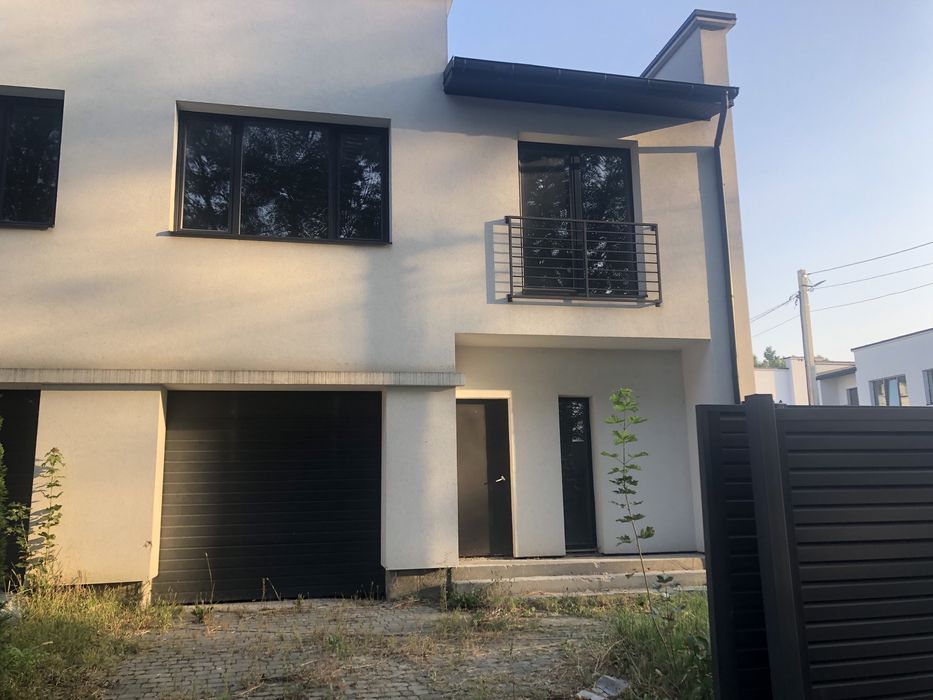 Продається котедж с.Зимна Вода