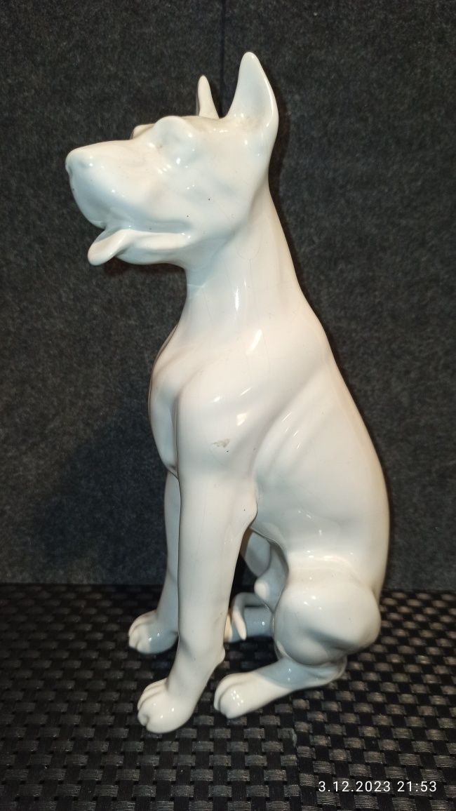 Wielka Figurka Psa Dog Biała Porcelana  H 27 cm