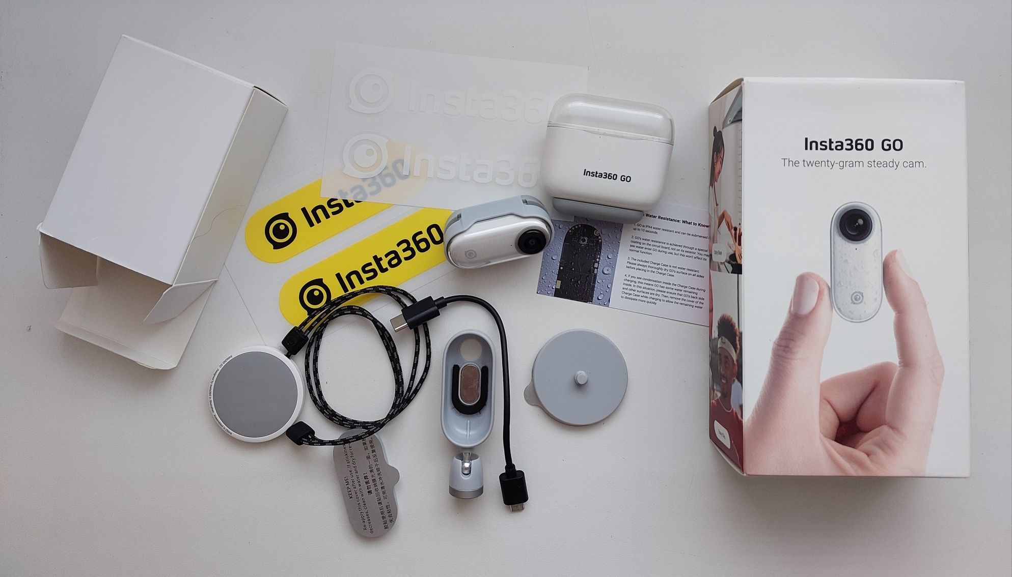Екшн камера Insta360 GO