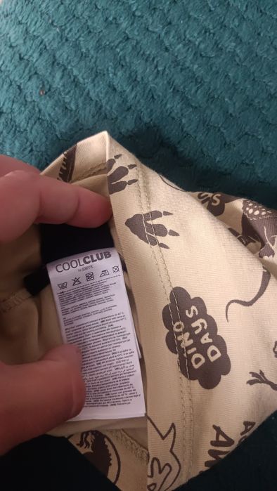 Zestaw czapek wiosennych i komplet jesienny.