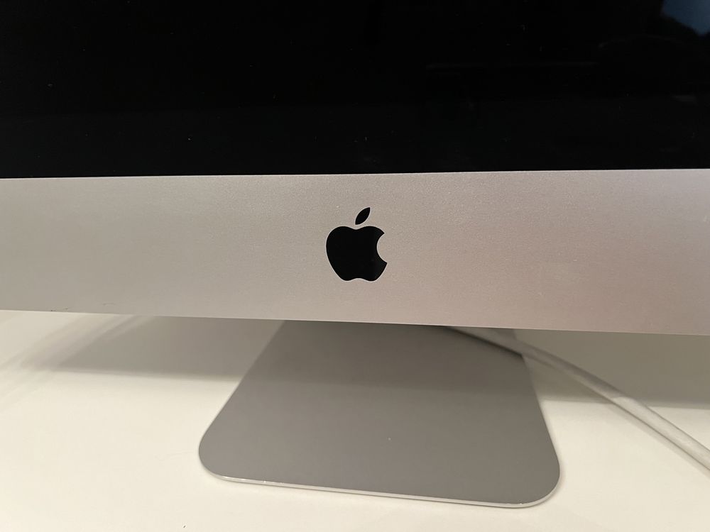 iMac 21,5 cala, koniec 2012, procesor 2,7 GHz Intel Core i5