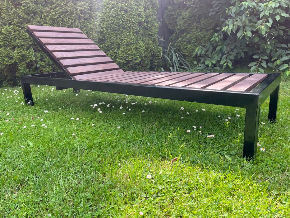 Leżak ogrodowy regulowany