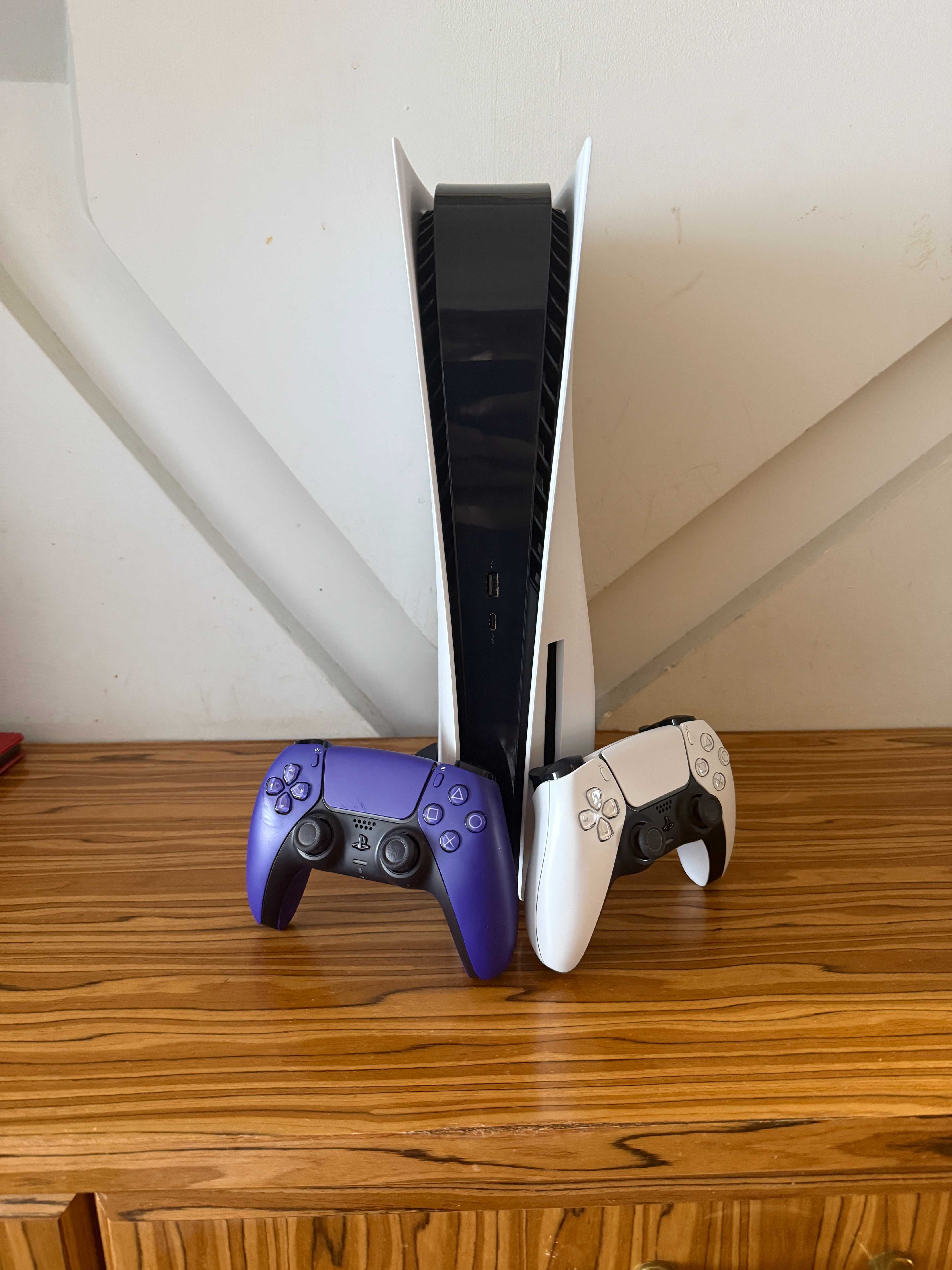 [PS5] Konsola SONY PlayStation 5 z napędem + 2 Pady