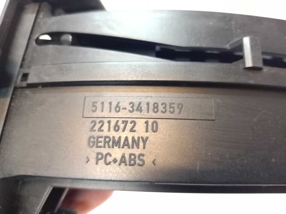 BMW E83 X3 Cup Holder Uchwyt na kubki pasażera UK Anglik