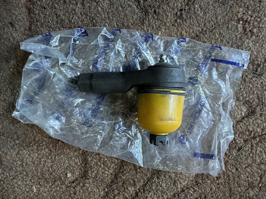 Рулевые наконечник Nissan Navara [D22] (1997-2004)