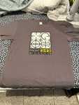 T shirt homem L é um L pequeno