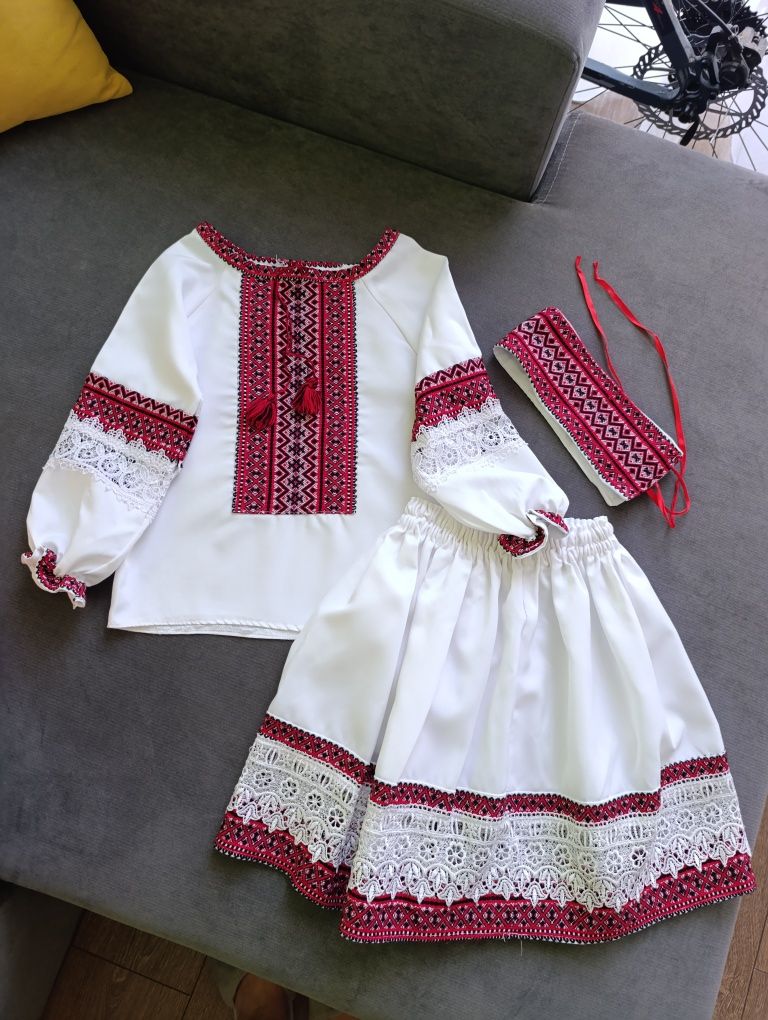 Вишиванка для дівчинки