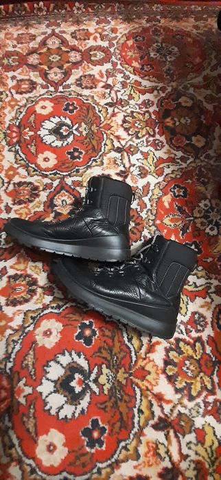 Женские ботинки зимние Ecco 40 рамер б/у
