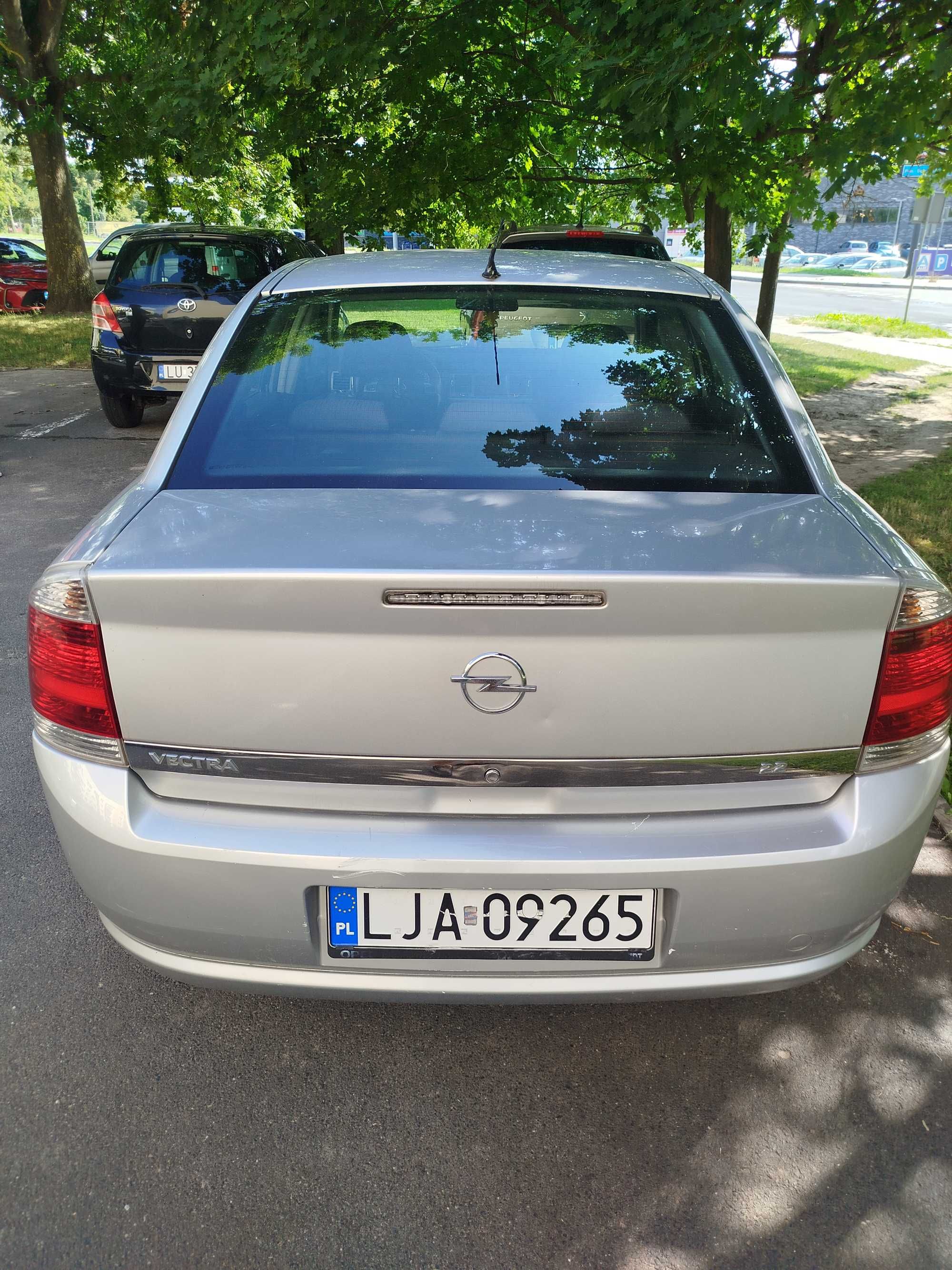 Opel Vectra C 2,2 benzyna 2006r.