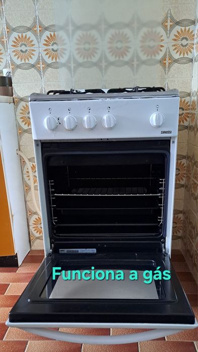 Fogão Zanussi a gás