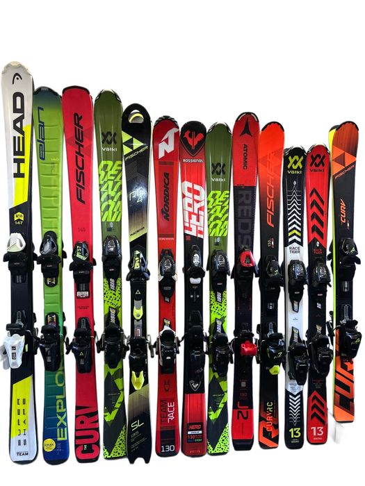 Лижі / черевики/ палиці / шоломи