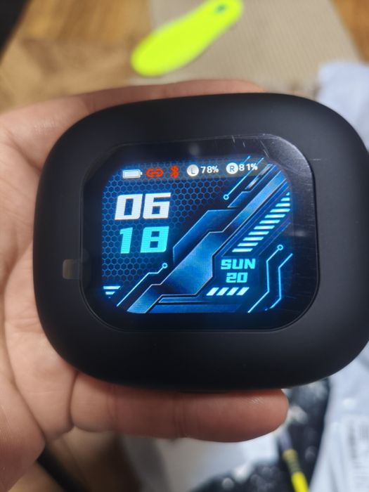 Блютуз наушники с переводчиком htc, GPS, сенсорным дисплеем,возможност