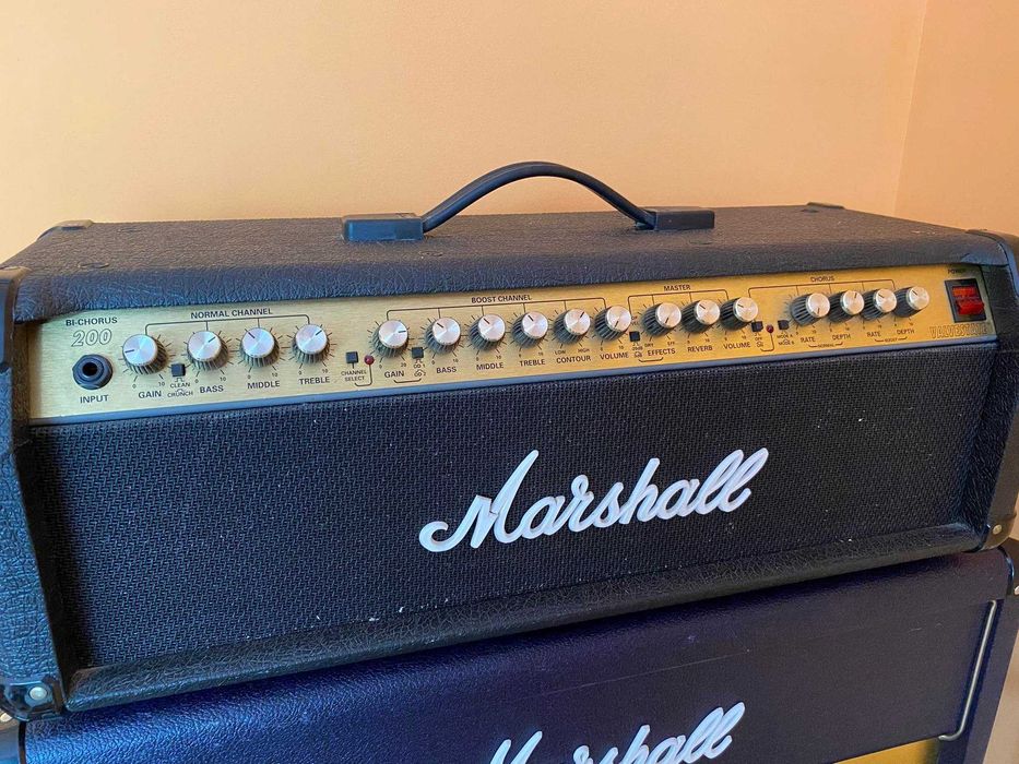 Marshall valvestate BI Chorus 8200