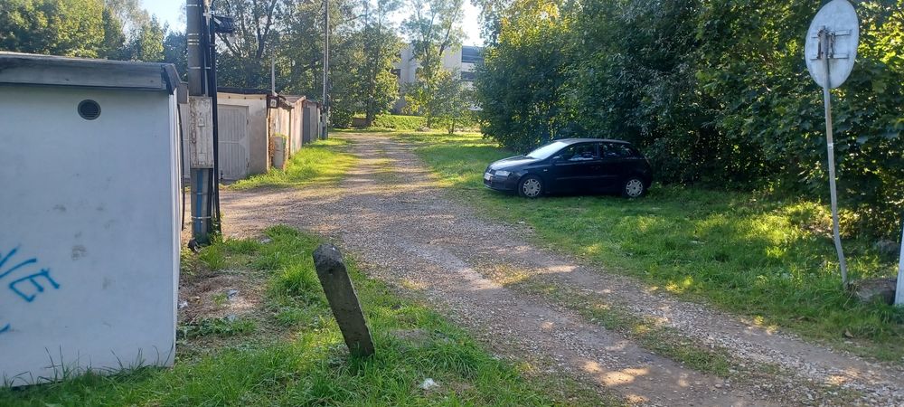 Garaż do wynajęcia  Tychy ul. Dworcowa