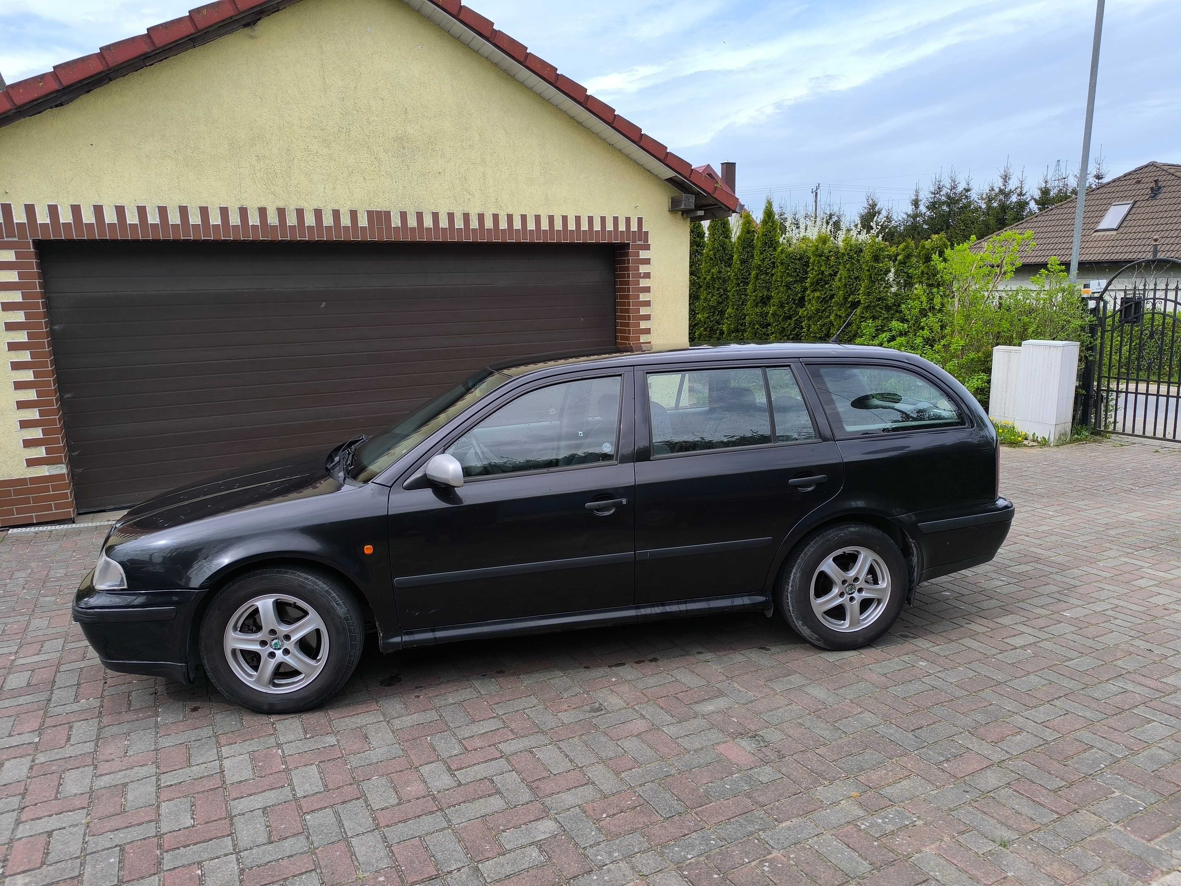 SKODA Octavia 2.0 V turbo