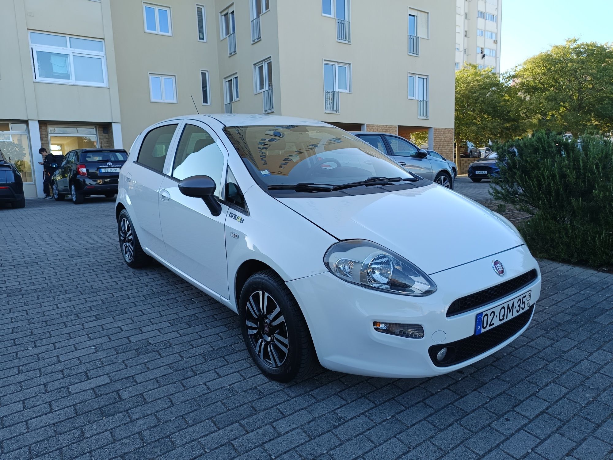Fiat Punto (Young) 1.2L Nacional