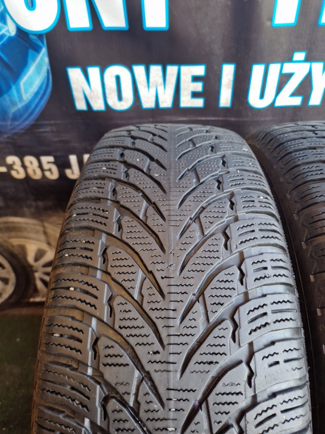 Opony zimowe 215/70/16 Nokian Para