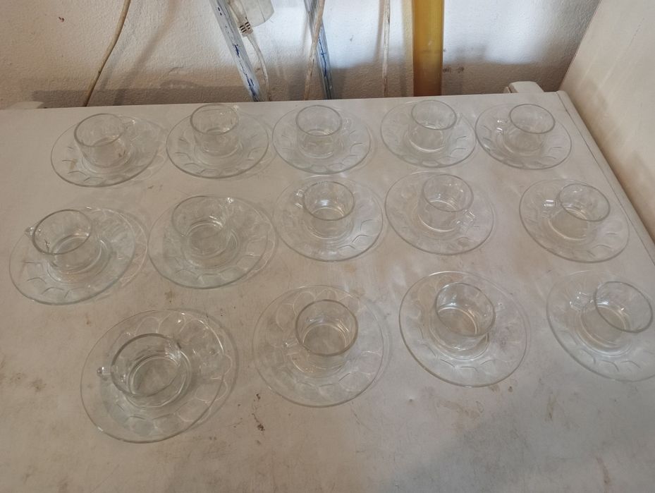 Conjunto de chávenas de chá e café