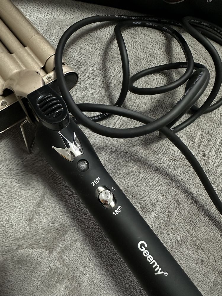 Плойка-хвиля GEEMY GM-2933