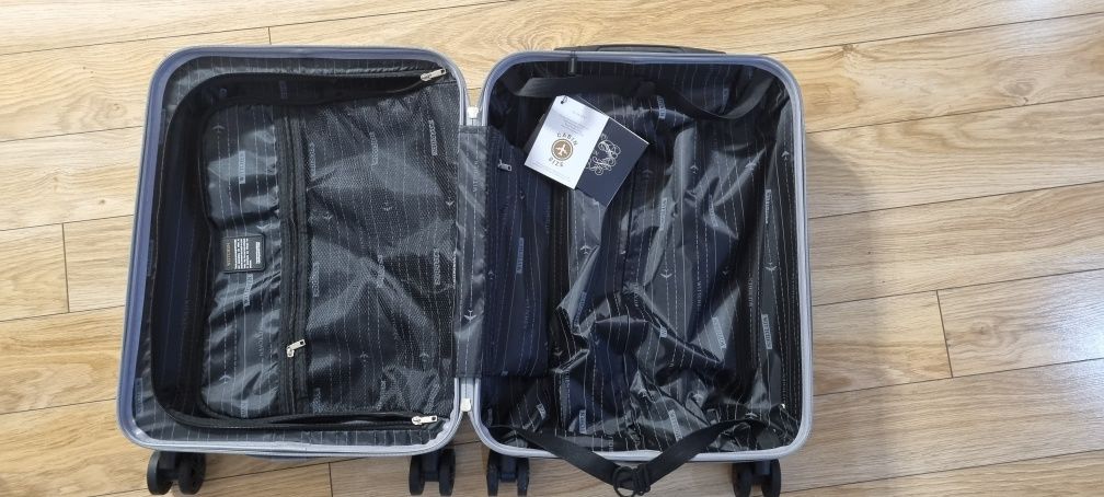 Nowa walizka Wittchen 56-3a-671 ABS 55x40x20 kabinowa