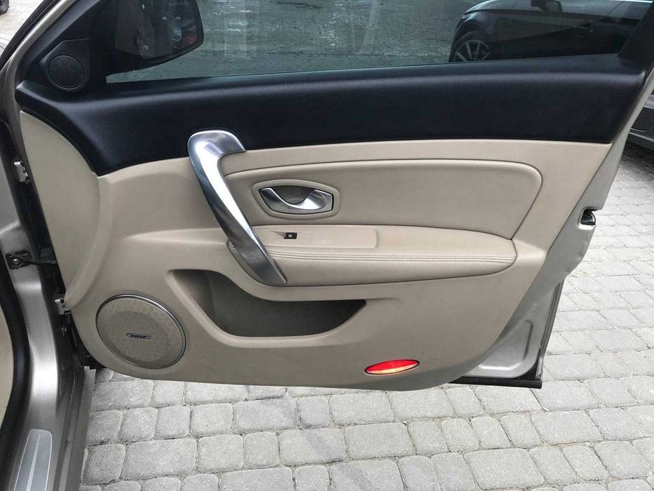 Продам Renault Latitude 2011р. #71800