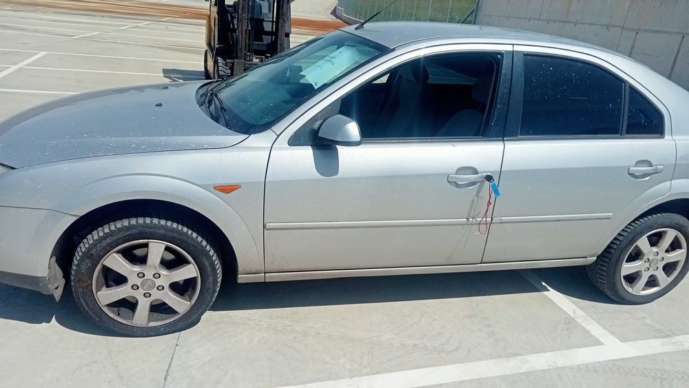 Temos para peças Ford Mondeo Gasolina