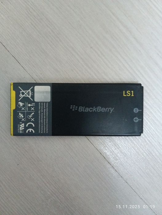 Акумулятор до телефону BlackBerry без гарантії