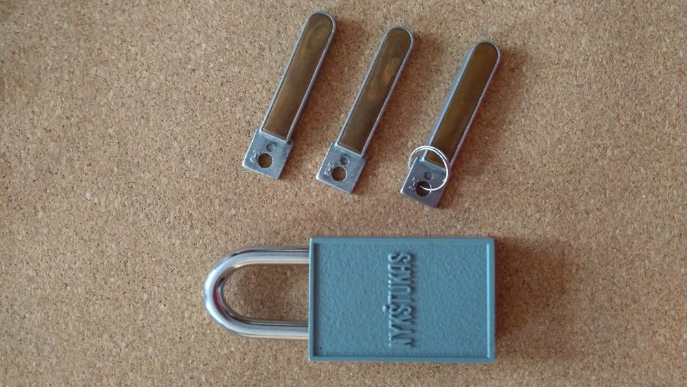 Kłódka zatrzaskowa