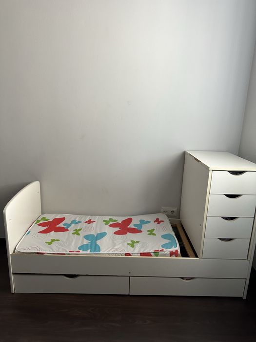 Дитяче ліжко-трансформер