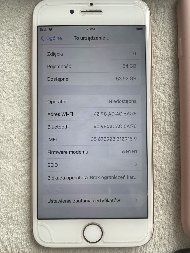 iPhone 8 - 64 GB - swietny stan!