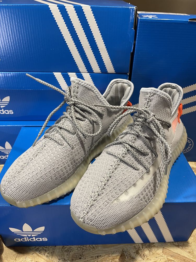 Чоловічі кросівки Adidas Yeezy Boost 350 grey