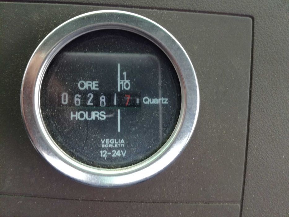 Podnośnik koszowy na podwoziu mercedesa zwyżka 22m  200kg